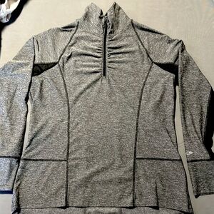 Women’s feminine Champion Quarter Zip with thumb holes